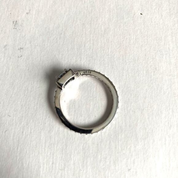 Size 8 Square CZ Sparkle Halo 925 Ring - Picture 7 of 9